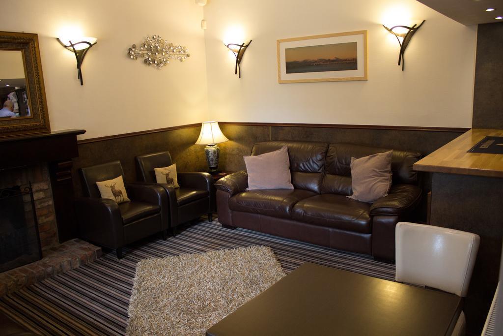 Bennachie Lodge Hotel Kemnay Eksteriør billede